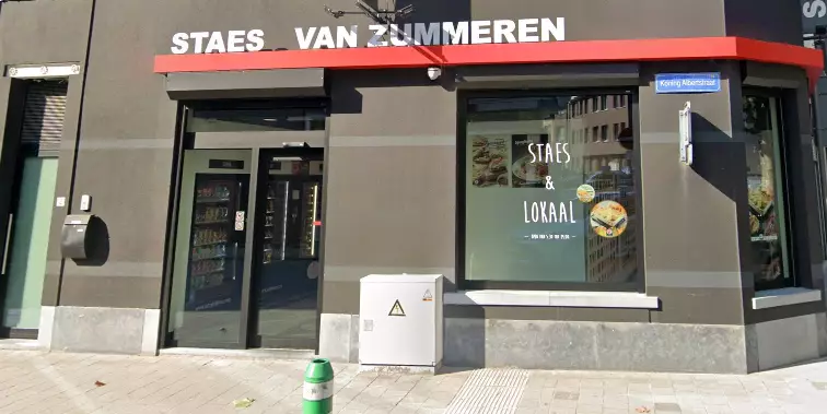 Staes & lokaal — Magasin autonome, Turnhout