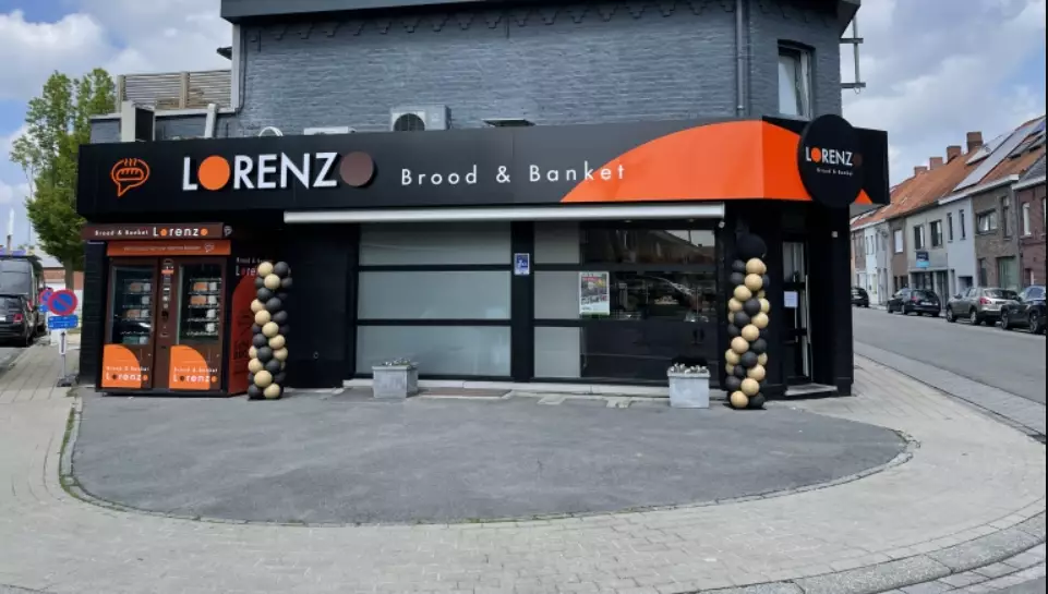 Brood Automaat by Lorenzo     — Boulangerie, Izegem