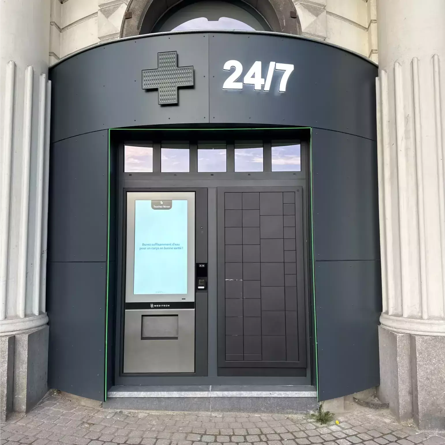Pharmacie Libert  — Pharmacie, Charleroi